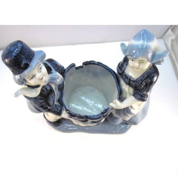 Vintage Ceramic Blue Delft Dutch Couple Figurine Planter Made In Japan - Picture 5 of 11